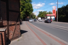51 - Hausecke im Fußweg der Sutelstraße