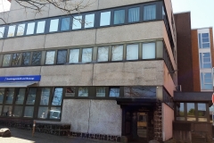 39 - Kegelbahntür Ärztehaus Sutelstr.